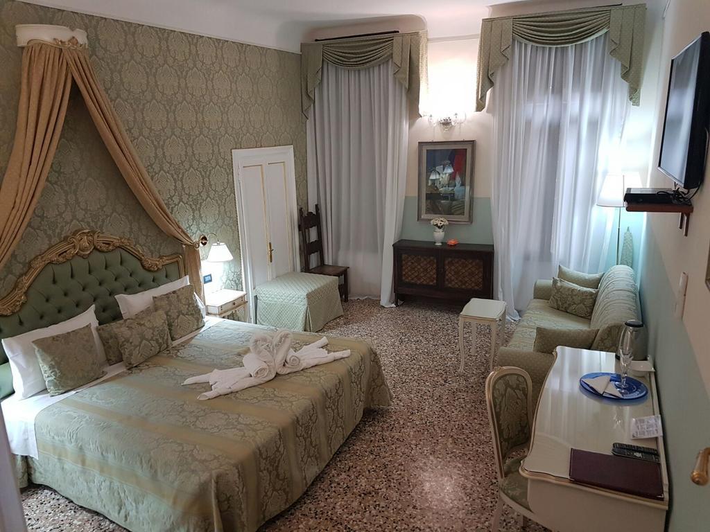 Luxury Suites In Venice-Friendly Venice Suites Extérieur photo